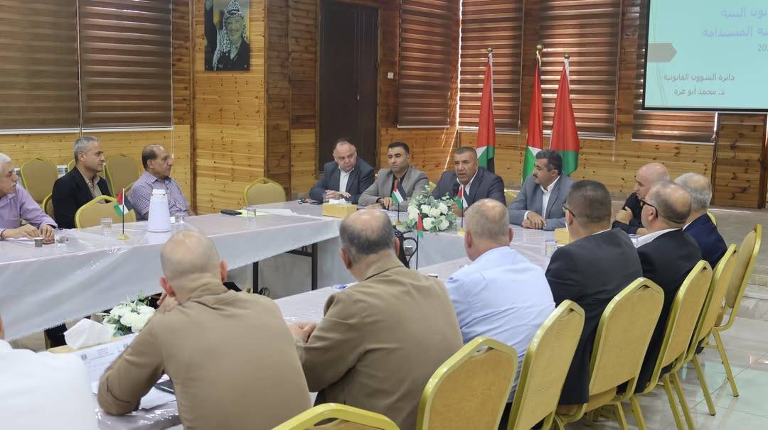 سلطة جودة البيئة تعقد ورشة عمل لمناقشة مسودة مشروع القرار بقانون البيئة في الخليل