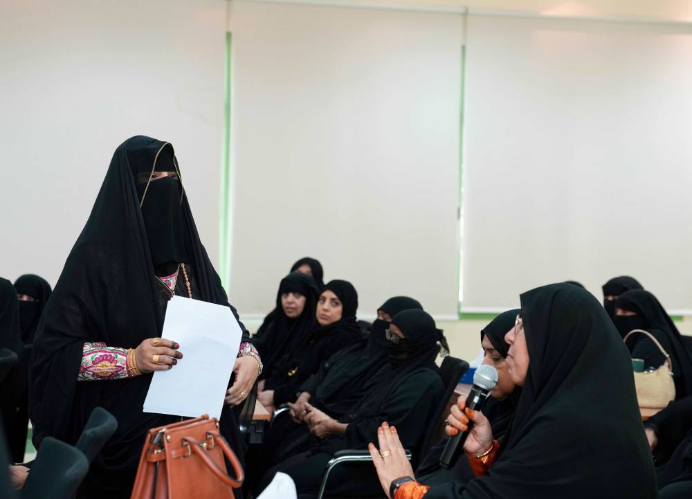 هيئة أبوظبي للتراث تشارك في احتفالية نادي بركة الدار الاجتماعي بيوم المرأة الإماراتية