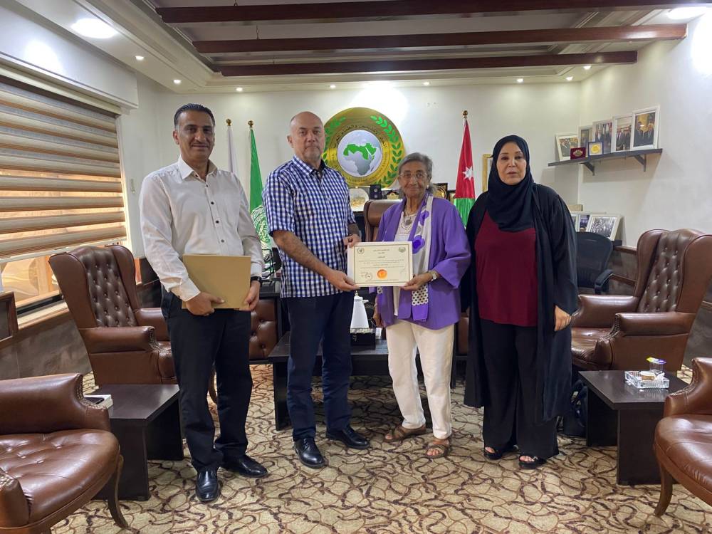 الأتحاد العام للأكاديميين والعلماء العرب يستقبل البروفيسور منى الصبّان في مقرّه