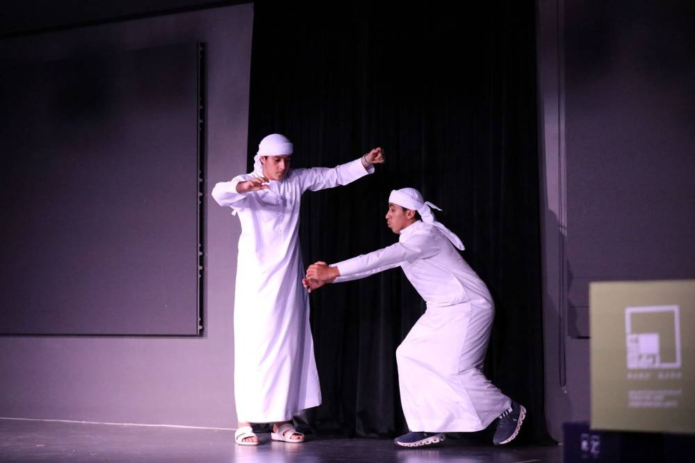 أربعة عروض فنية احترافية في يوم الناشئة المسرحي