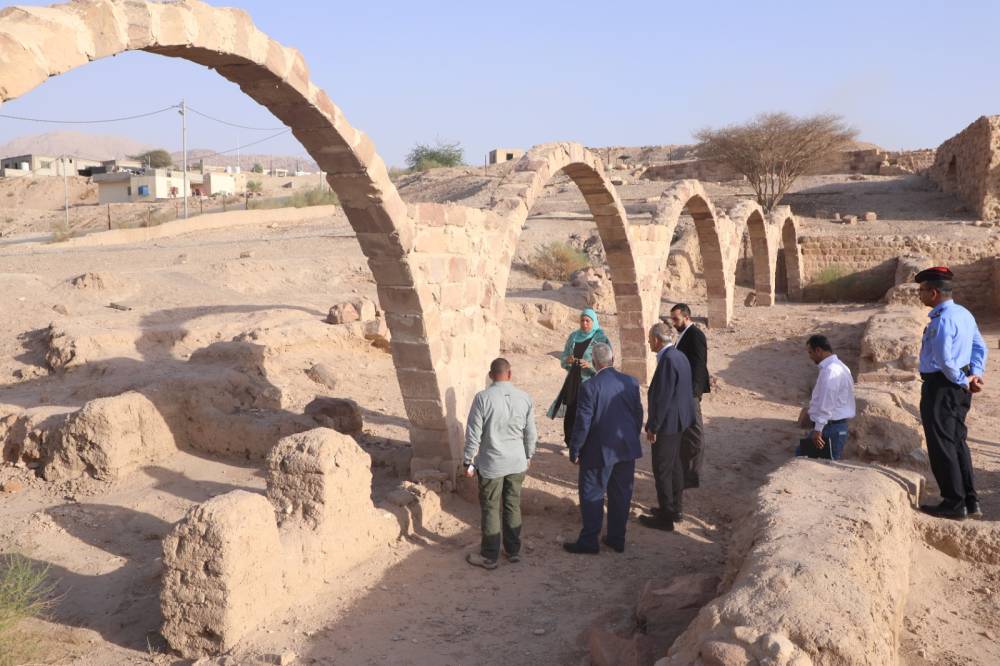 وزير السياحة والآثار يتفقد متحف أخفض مكان على سطح الأرض والمواقع الأثرية في الأغوار الجنوبية