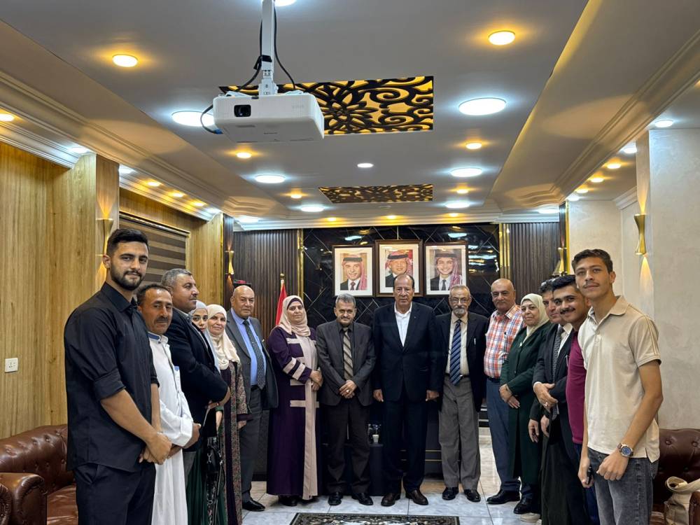 رئيس لجنة بلدية كفرنجه يلتقي وفدا من جمعية البيئة ومبادرة العمل التطوعي والاجتماعي