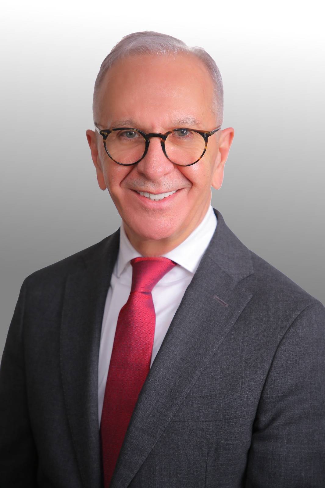 المهندس عماد المطارنة رئيساً لمجلس إدارة مجمع الملك الحسين للأعمال