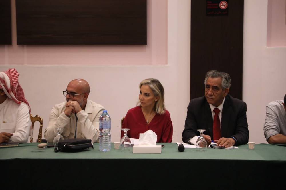 وزير السياحة يبحث مع ممثلي القطاع السياحي خطط عودة النشاط السياحي للملكة 