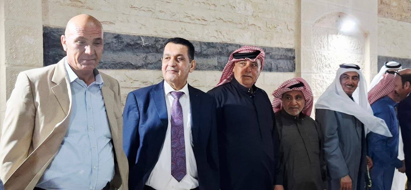 الركيبات يجمع الأصدقاء والمُحبين على مأدبة عشاء بعد أن مَنَّ الله عليه بالشفاء وإنتهاء فترة العزل الإولى ..