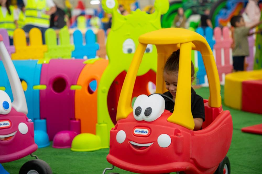 جورامكو ترحّب بعائلات الموظفين في يوم العائلة الترفيهي في هنغر رقم 7 الجديد