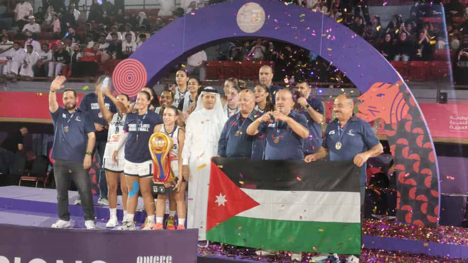 نادي الفحيص يتوج بطلا بلقب دوري السيدات لكرة السلة للمرة الثانية بعد تغلبه على كوسيدار الجزائري