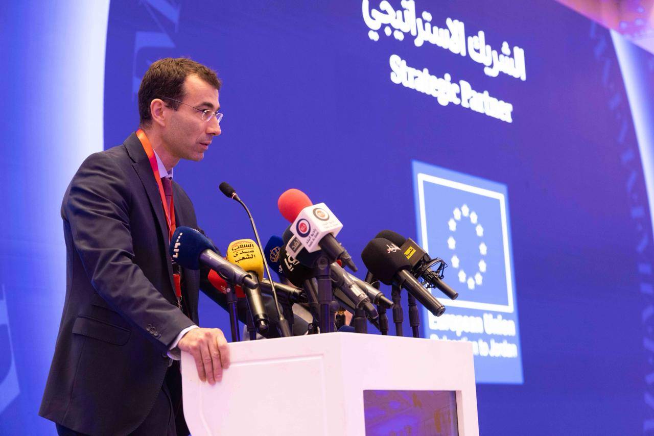 المومني: ضرورة مواجهة التضليل الإعلامي دون تقييد الحريات