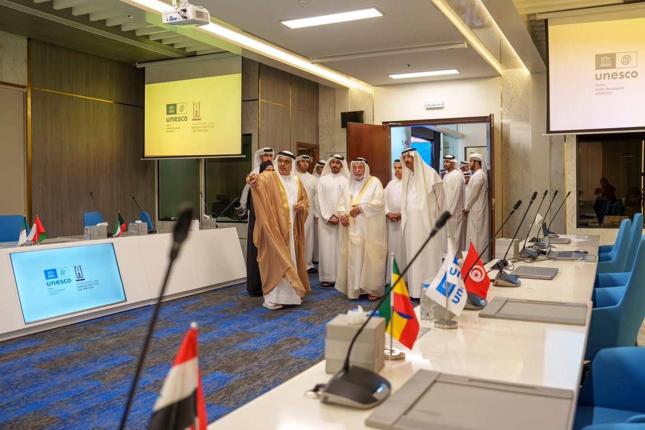 حاكم الشارقة يفتتح الدورة الـ25 من ملتقى الراوي احتفاءً باليوبيل الفضي تحت شعار “حكايات الرحّالة”