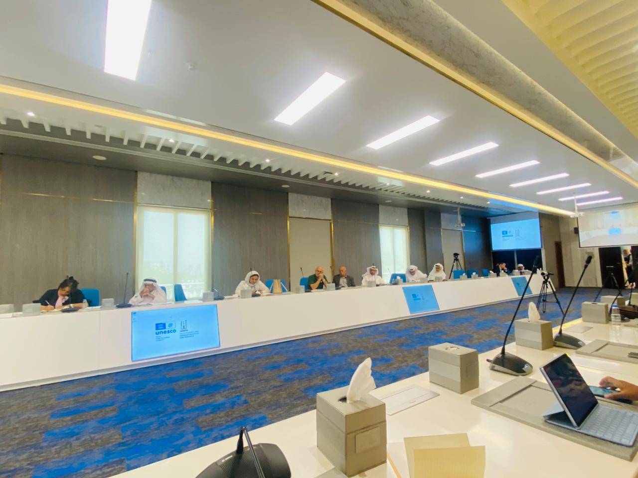 العجائبي والغرائبي في مدونة الرحلات العربية: رؤية علمية في ملتقى الشارقة الدولي للراوي