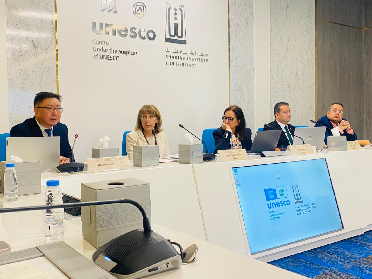 العجائبي والغرائبي في مدونة الرحلات العربية: رؤية علمية في ملتقى الشارقة الدولي للراوي