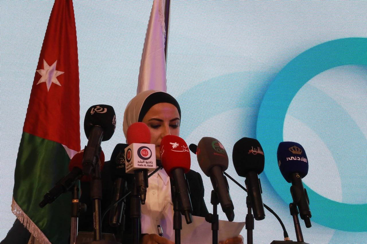 إطلاق بوابة التجارة والأداء اللوجستي