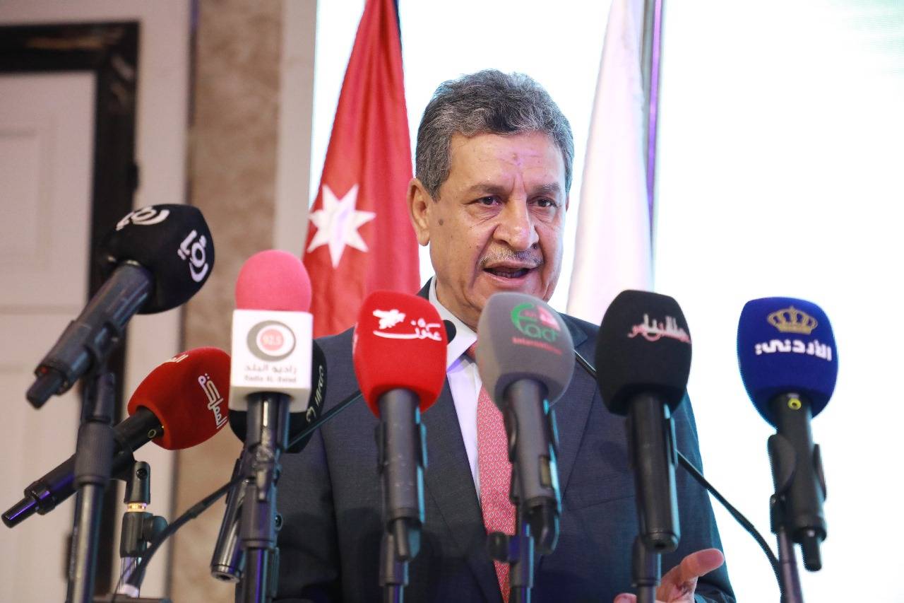 إطلاق بوابة التجارة والأداء اللوجستي