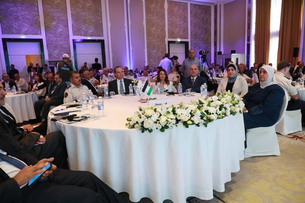 إطلاق بوابة التجارة والأداء اللوجستي