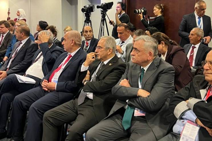 جامعة الحسين بن طلال تشارك في سمبوزيوم القمة العالمية الأولى لشعوب العالم.