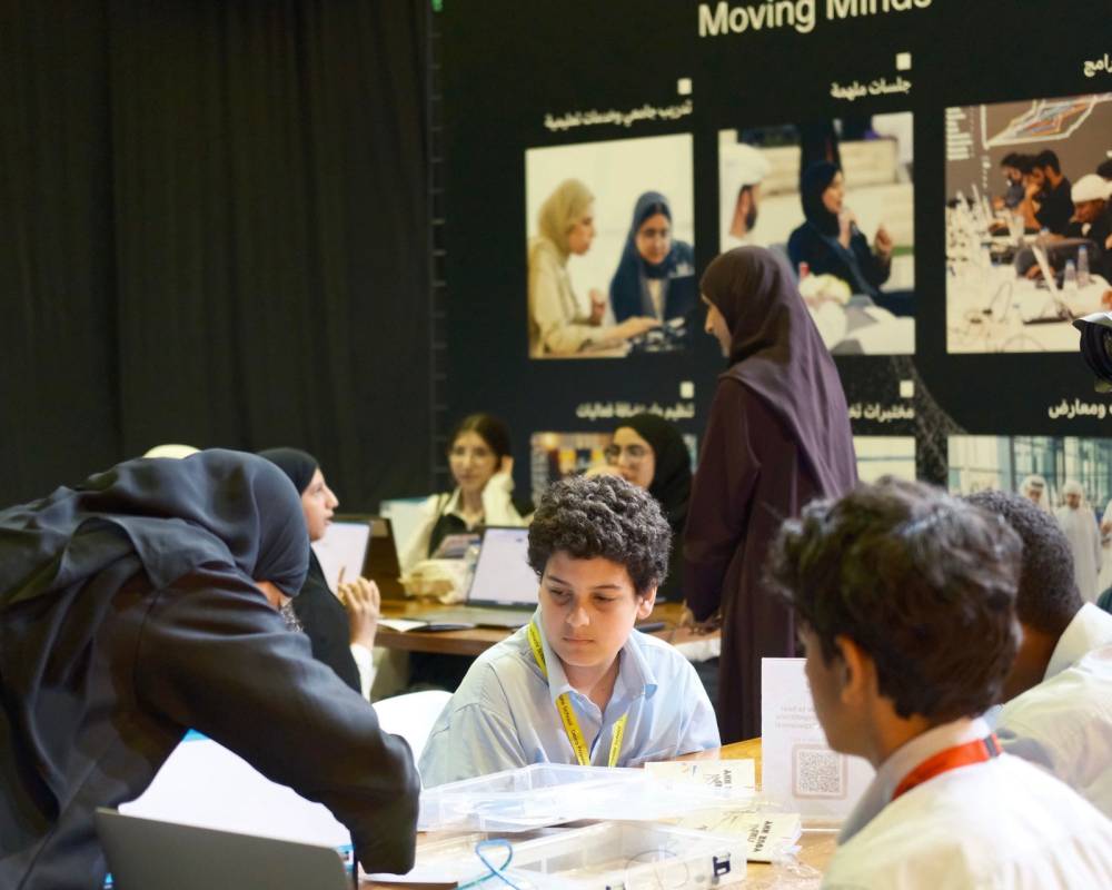 ربع قرن للعلوم والتكنولوجيا و رؤية الإمارات للوظائف ينظمان جائزة علماء المستقبل