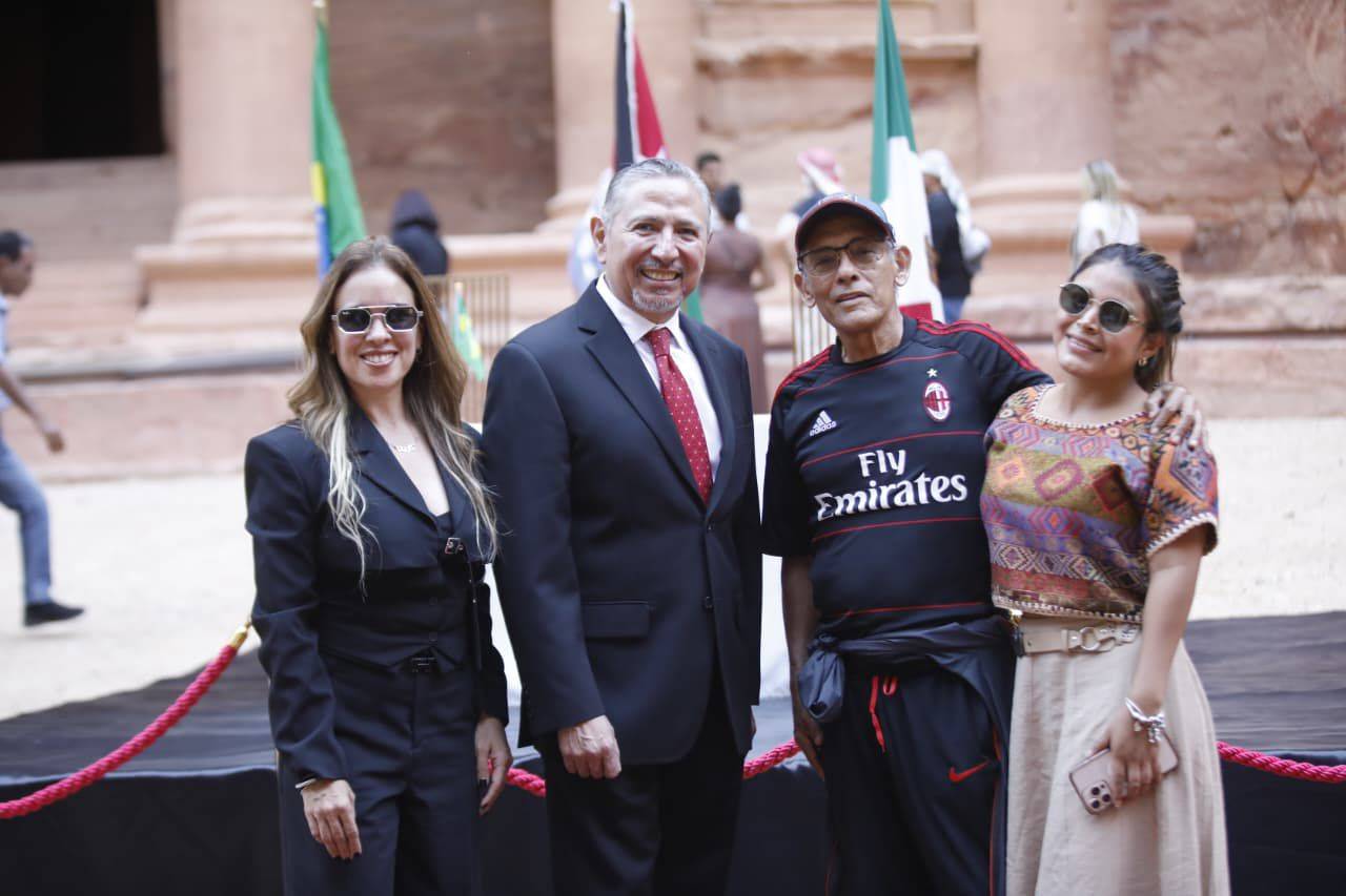 البترا تحتضن توقيع اتفاقيات تعاون دولية مع ريو دي جانيرو والمكسيك ضمن احتفالات يوم السياحة العالمي وقمة عجائب الدنيا السبع الجديدة 