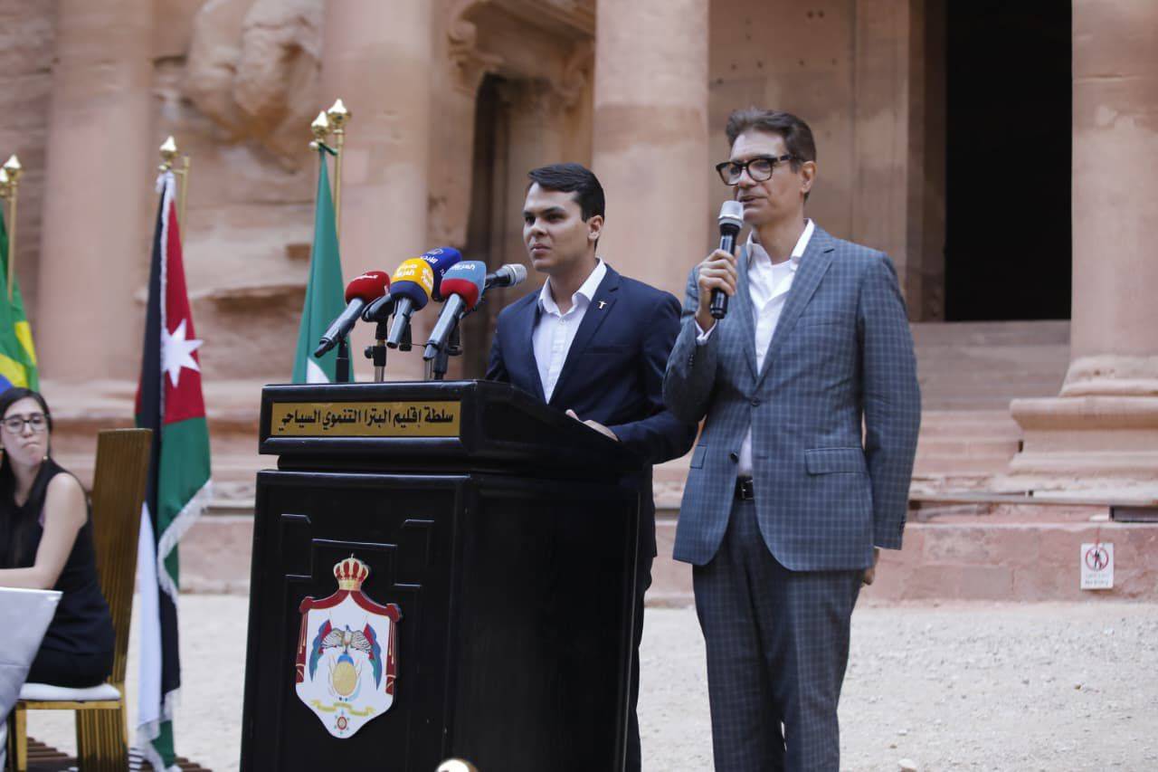 البترا تحتضن توقيع اتفاقيات تعاون دولية مع ريو دي جانيرو والمكسيك ضمن احتفالات يوم السياحة العالمي وقمة عجائب الدنيا السبع الجديدة 