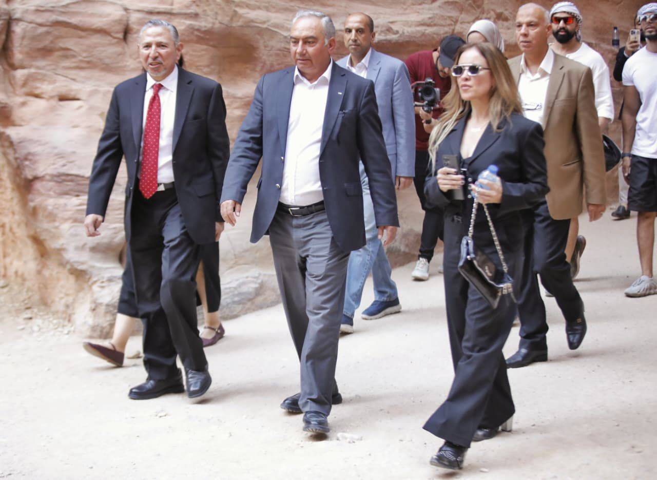 البترا تحتضن توقيع اتفاقيات تعاون دولية مع ريو دي جانيرو والمكسيك ضمن احتفالات يوم السياحة العالمي وقمة عجائب الدنيا السبع الجديدة 