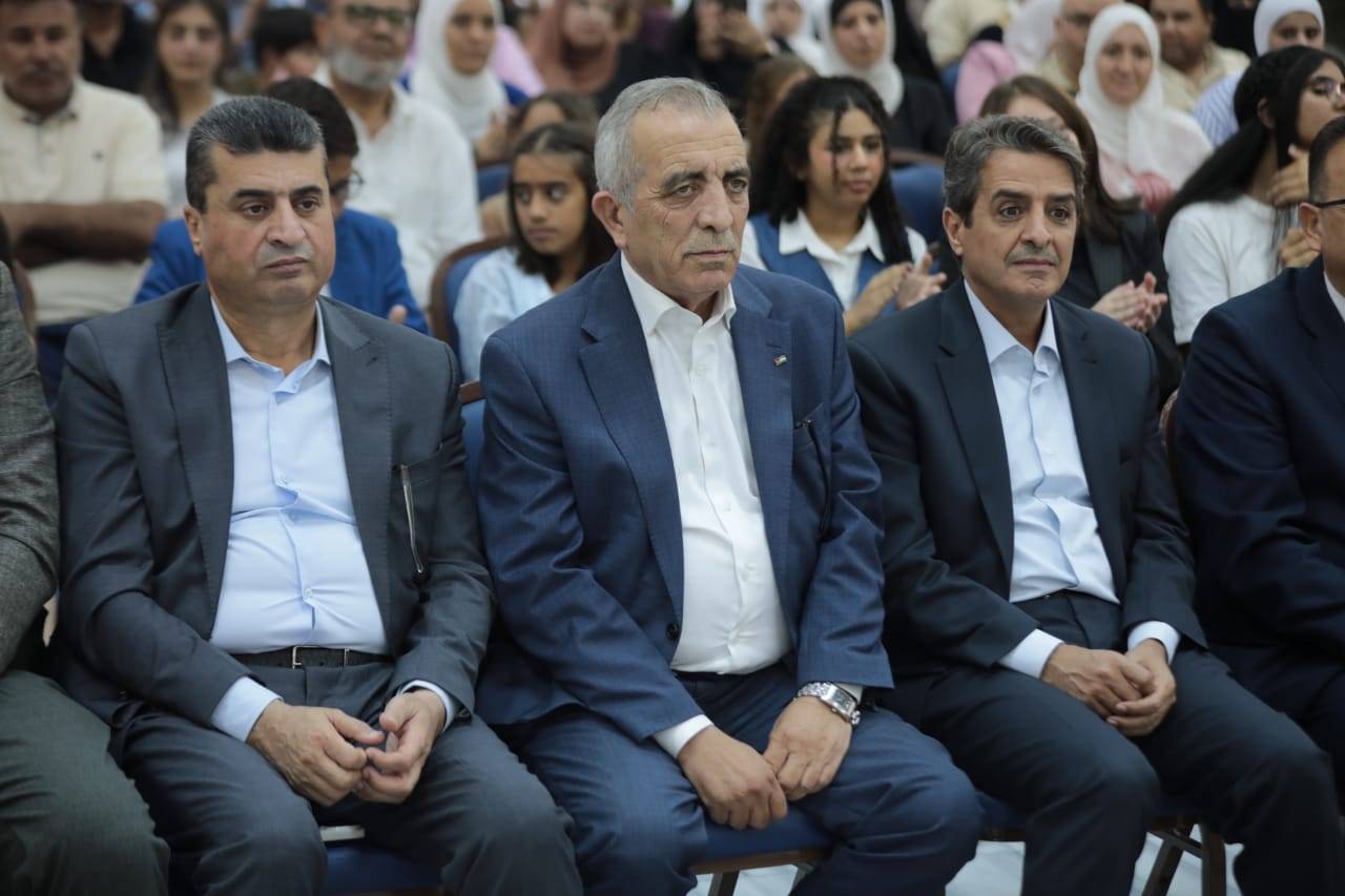 وزير الثقافة يرعى تخريج الفوج الأول من مركز تدريب الفنون في العقبة