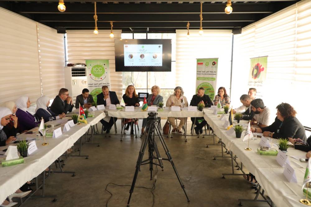 العين النجار تشارك في حوار حول سياسات العمل والتعليم الوطنية والأولويات المحلية في المجتمعات الريفية بعجلون