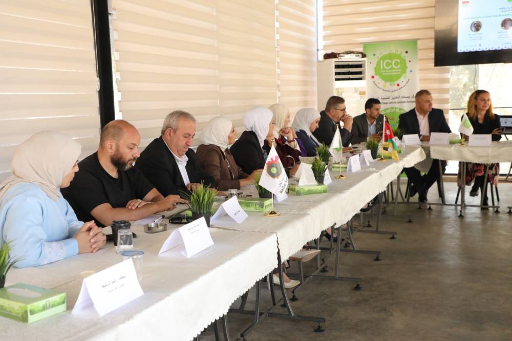 العين النجار تشارك في حوار حول سياسات العمل والتعليم الوطنية والأولويات المحلية في المجتمعات الريفية بعجلون