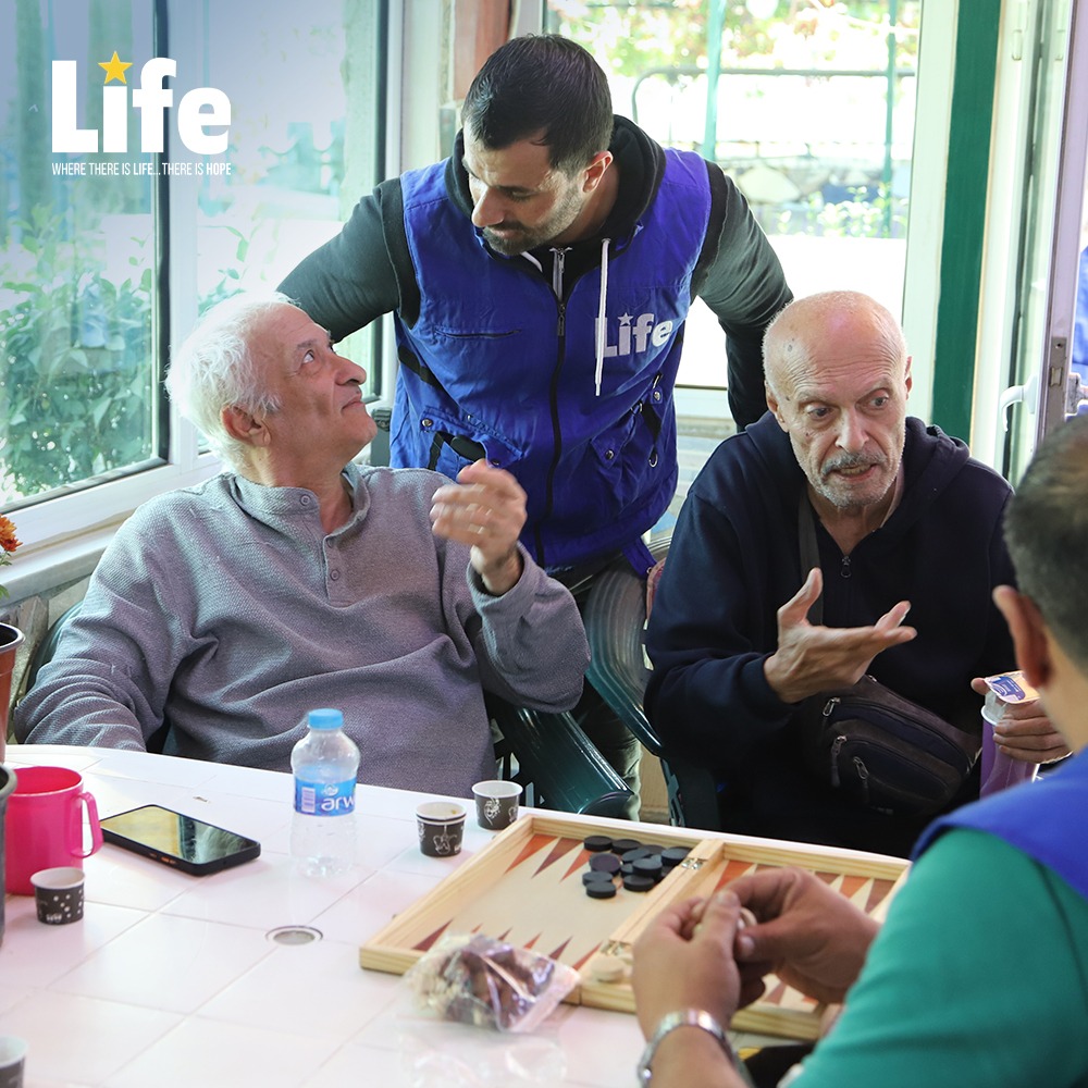 لايف للإغاثة والتنمية في اليوم العالمي للمسنين:  برامج الرعاية الصحية والاجتماعية لكبار السن في الأردن مسئولية أسرية ومجتمعية