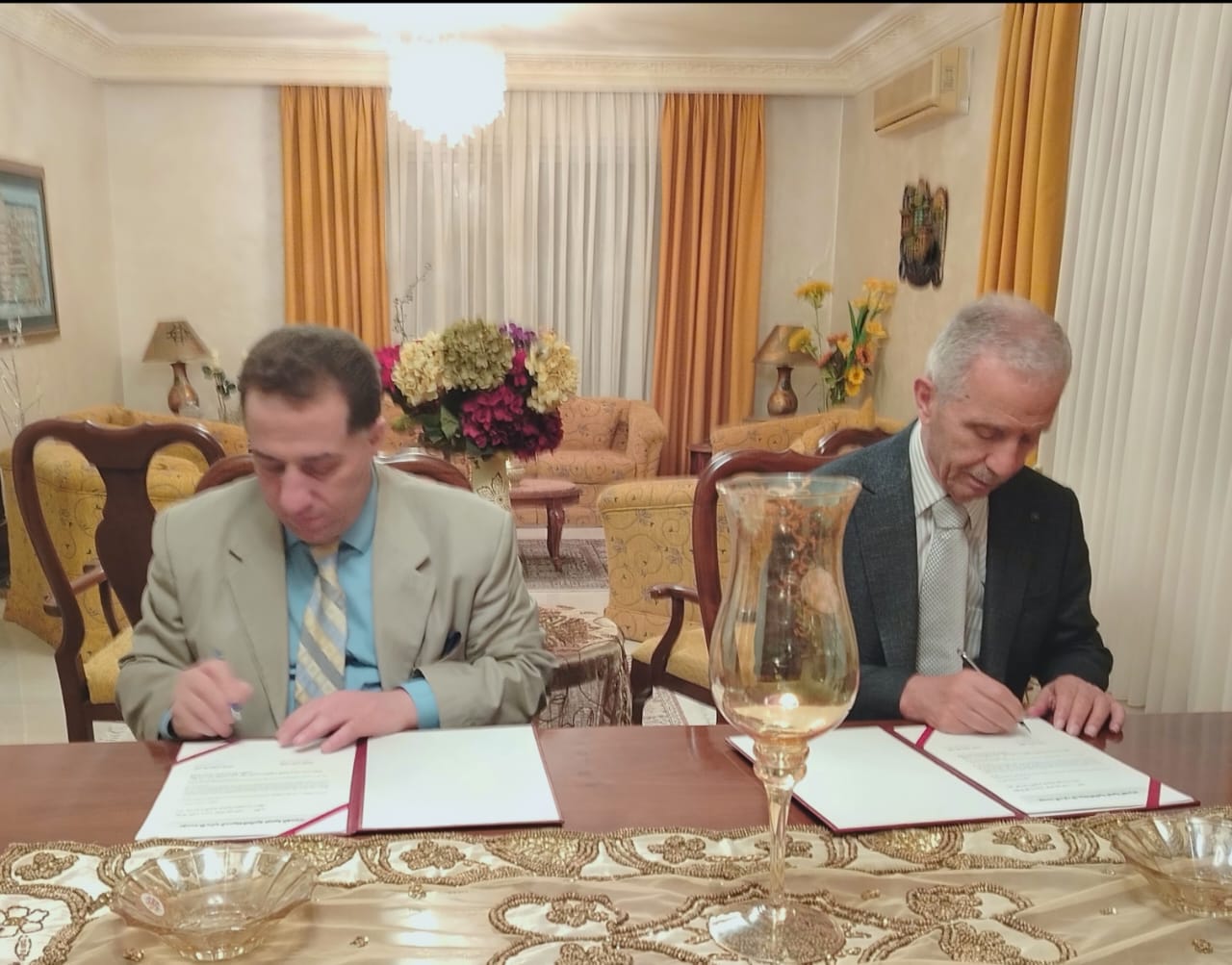 قرّر مجلس أمناء جائزة الإدارة الحصيفة وملتقى قادة الريادة والإبداع والتطوير والعطاء اختيار اللواء مروان العمد عضواً في مجلس أمناء الجائزة 