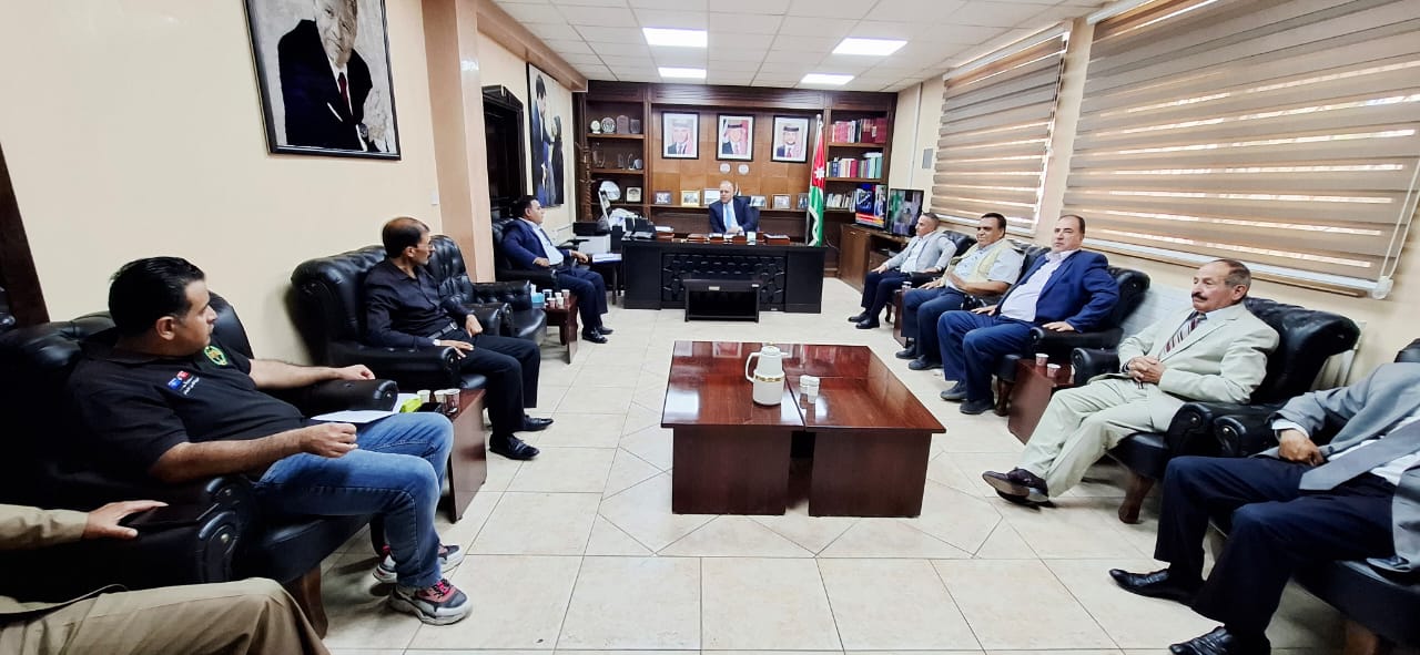 مُحافظ مادبا يلتقي صحفييّ وإعلامييّ مادبا لشرح وتفعيل مُبادرة تنظيم الظواهر الإجتماعية التي دعت إليها وزارة الداخلية..