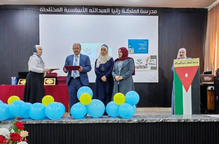 أبو الفول يكرم المدارس المشاركة في حملة حصالة الخير للفصل الدراسي الثاني 20242025