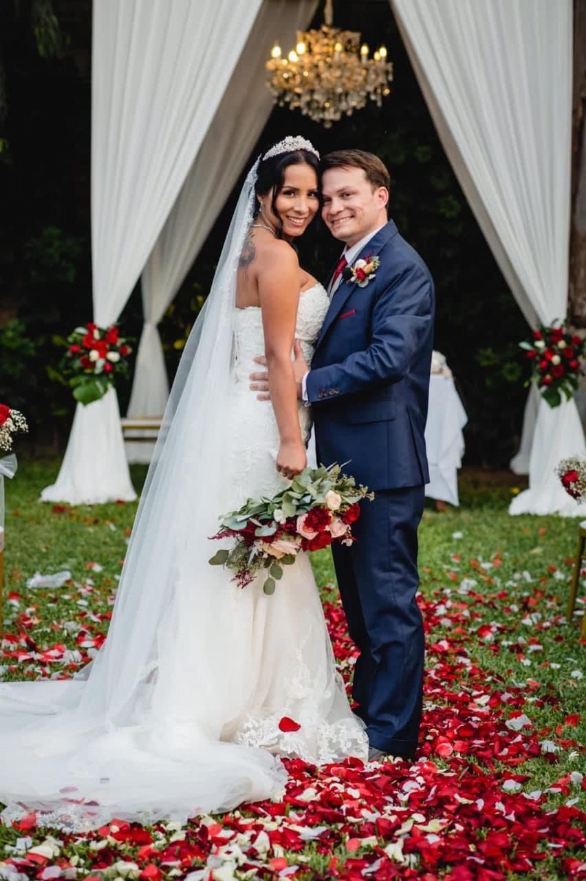 افتتاح معرض ريبيكا للعروس على شارع الشيخ زايد دبي