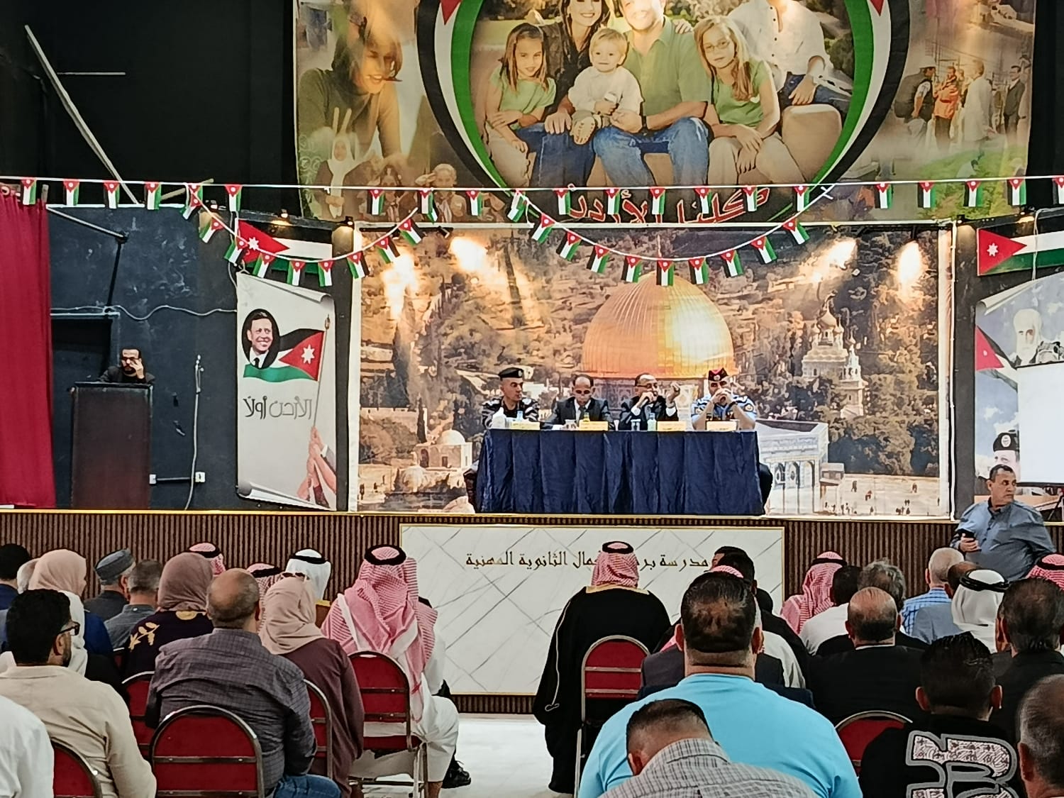 المتصرف المجالي يلتقي وجهاء قصبة عمان لدعم مبادرة تخفيض نفقات الزواج والعزاء