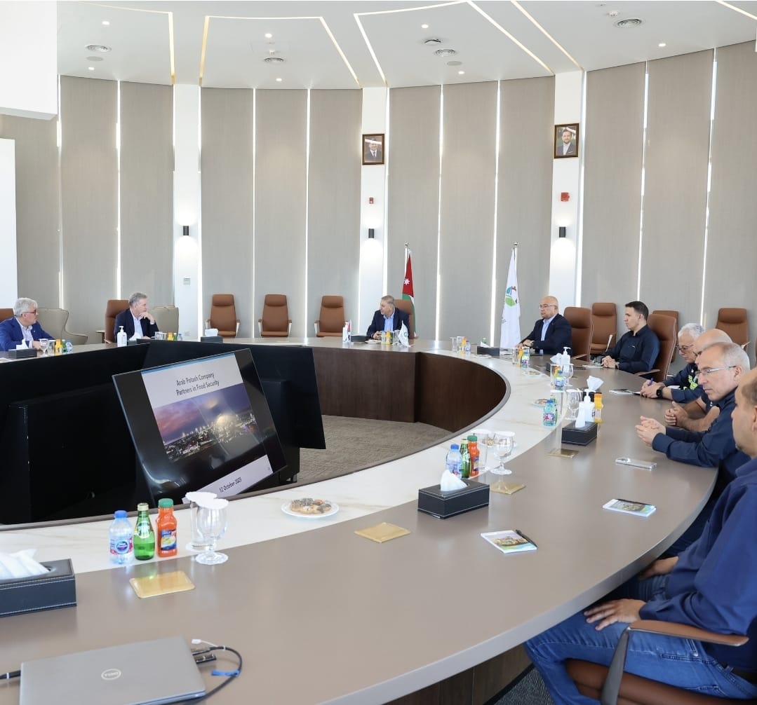 السفيران الكندي والأسترالي يزوران شركة البوتاس العربية في غور الصافي ويطلّعان على استراتيجيتها التوسعية ودورها في سوق الأسمدة العالمي