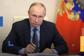 أخبار روسيا: من الميدان إلى المسرح السياسي... بوتين بين الواقعية الروسية والدراما الأمريكية