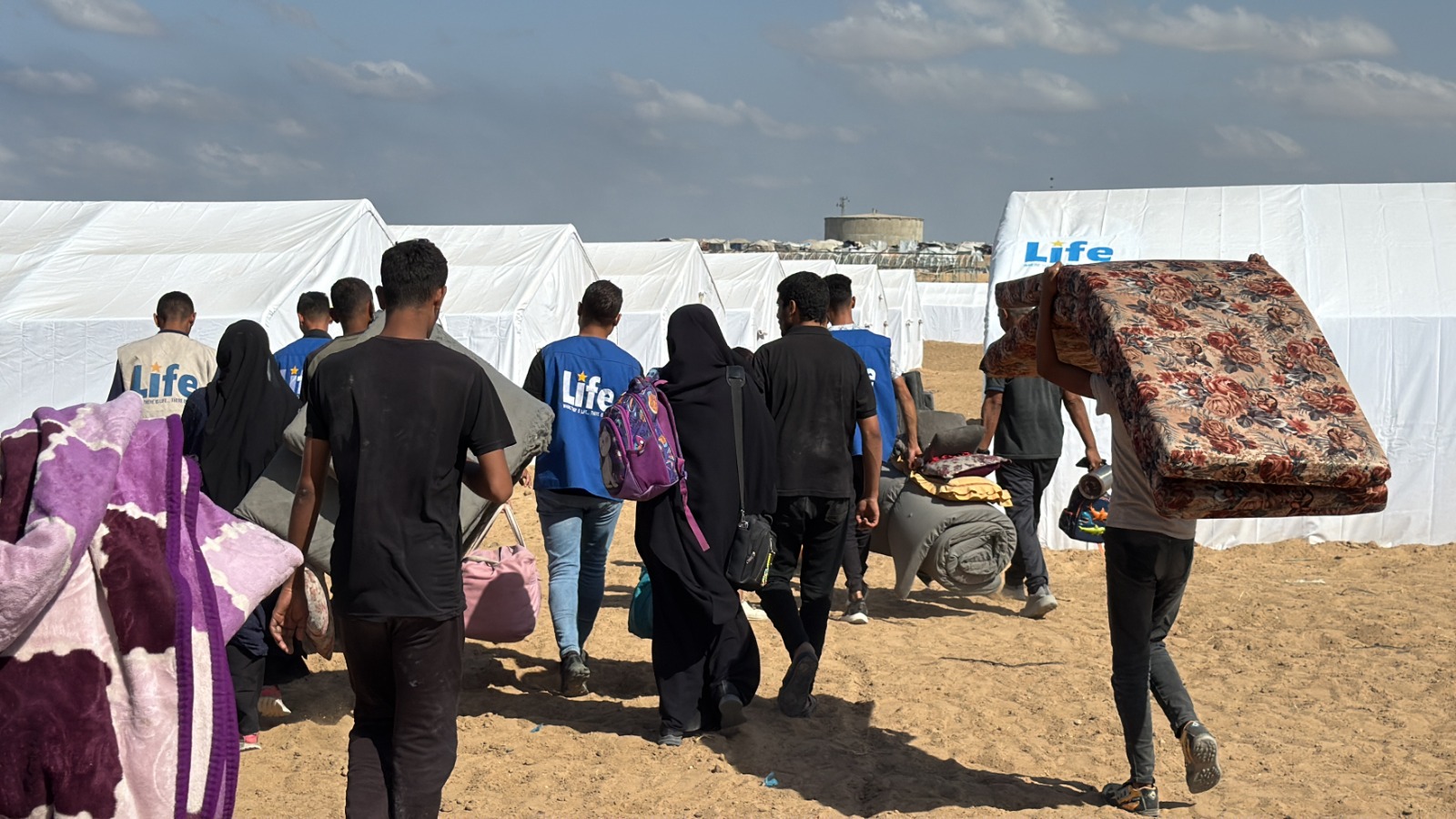 لايف للإغاثة والتنمية تواصل حشد جهودها الميدانية لإعادة شريان الحياة في غزة