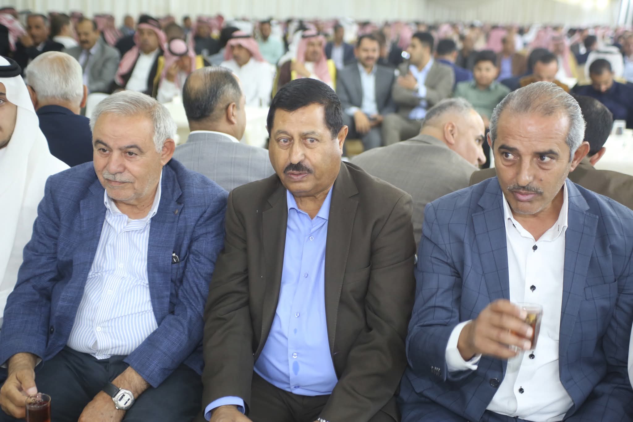 العقيد صخر صالح منصور الزبن يقيم مأدبة عشاء بمناسبة زفاف شقيقه المهندس زبن