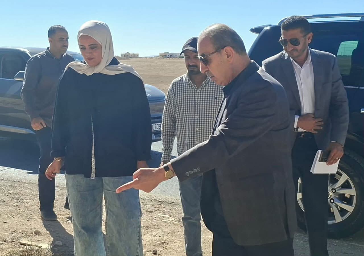 وزير الإدارة المحلية يتفقد بلدية أم الرصاص ويؤكد رفع الجاهزية للشتاء  