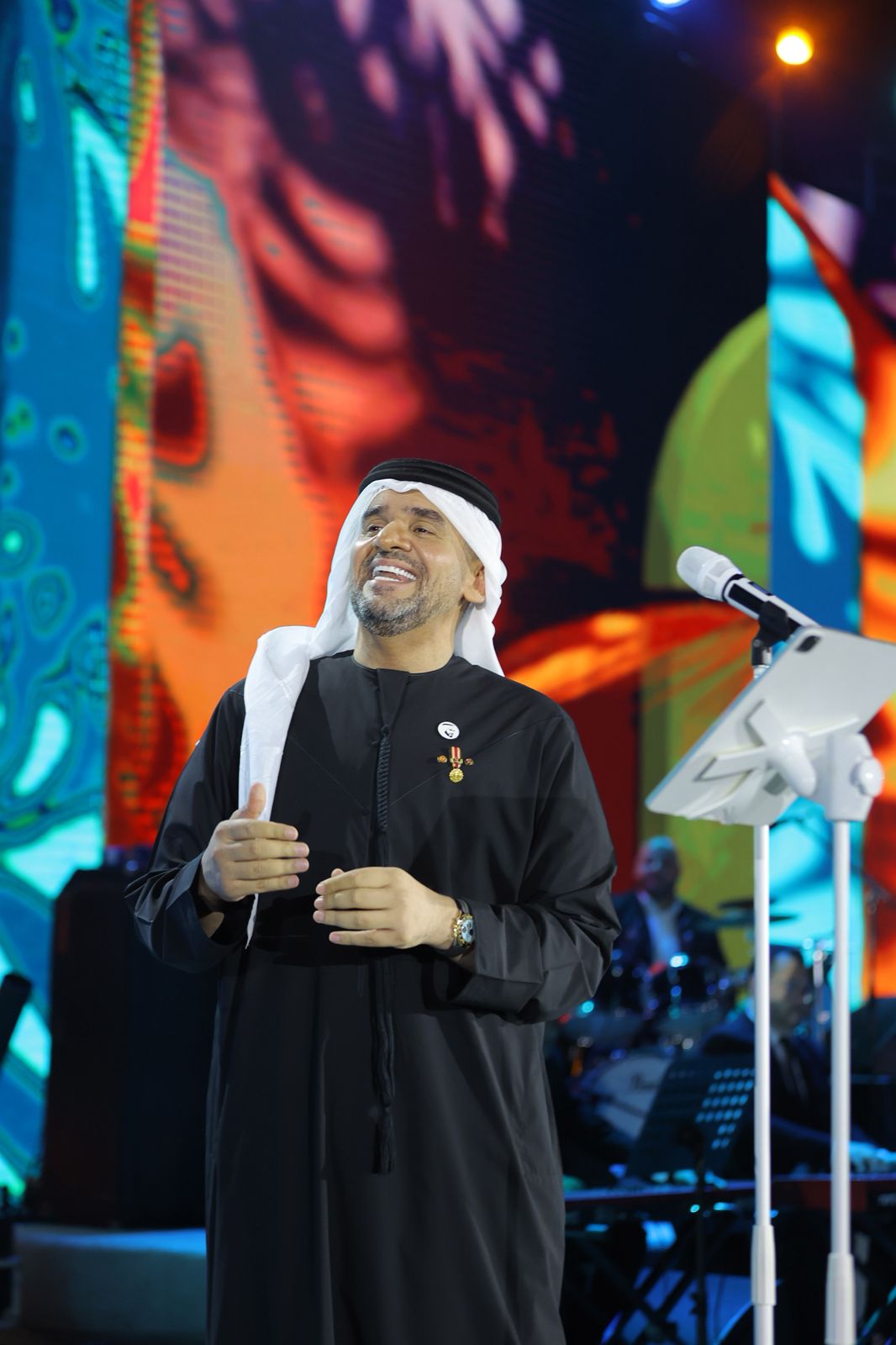 حسين الجسمي يعانق بصوته القمر في سماء القاهرة بحفلٍ Sold Out في وقتٍ قياسي