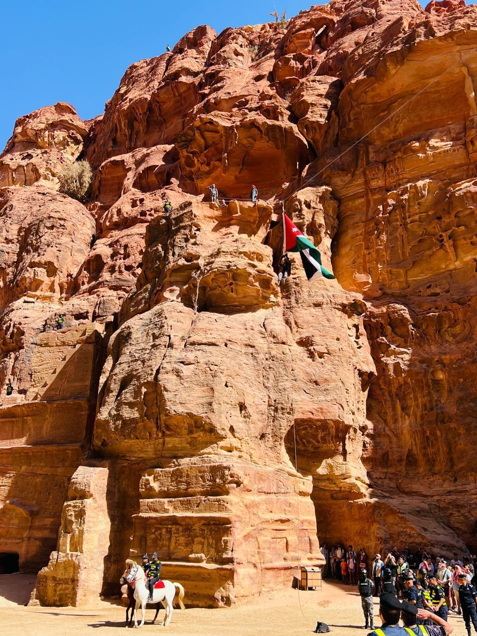 مديرية شرطة غرب معان تنفذ تمريناً بالتعاون مع سلطة إقليم البترا للتعامل مع السيول داخل الموقع الأثري