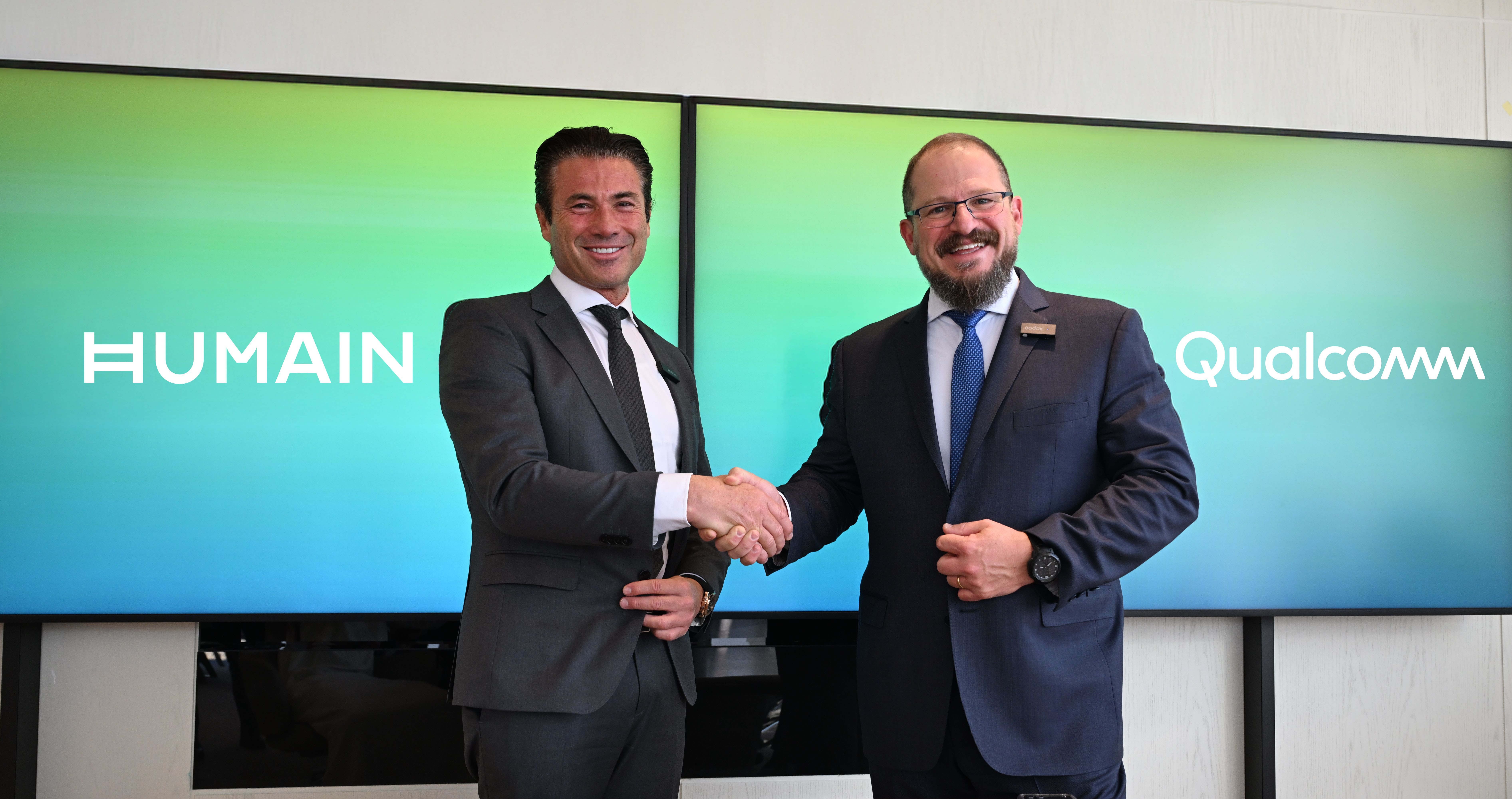 هيوماين وكوالكوم تتعاونان لإطلاق بنية تحتية متقدمة للذكاء الاصطناعي في المملكة العربية السعودية لخدمات الاستدلال العالمية