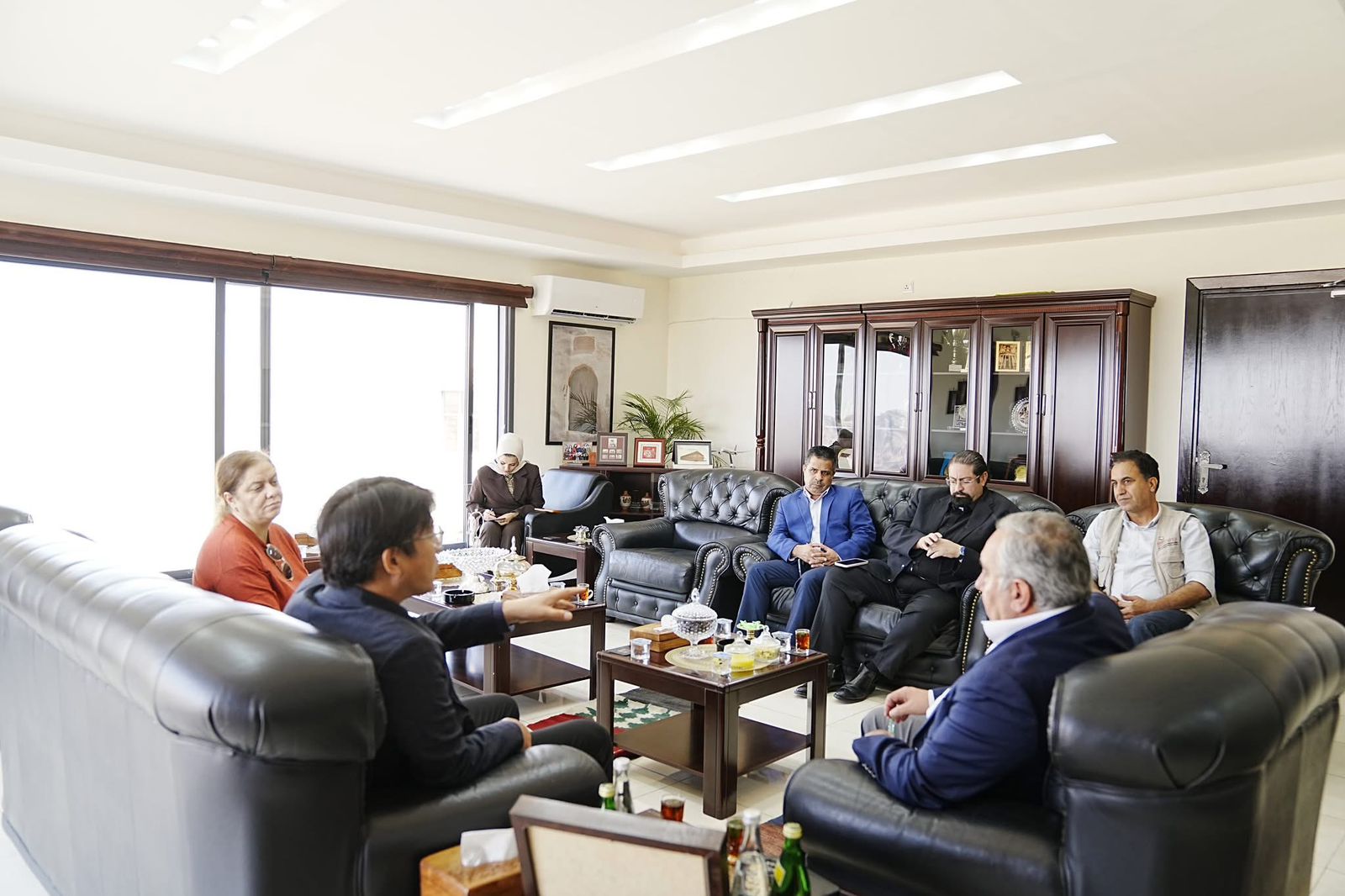 رئيس مجلس مفوضي سلطة إقليم البترا التنموي يستقبل الرئيس التنفيذي لشركة عمان آسيا للطاقة الكهربائية