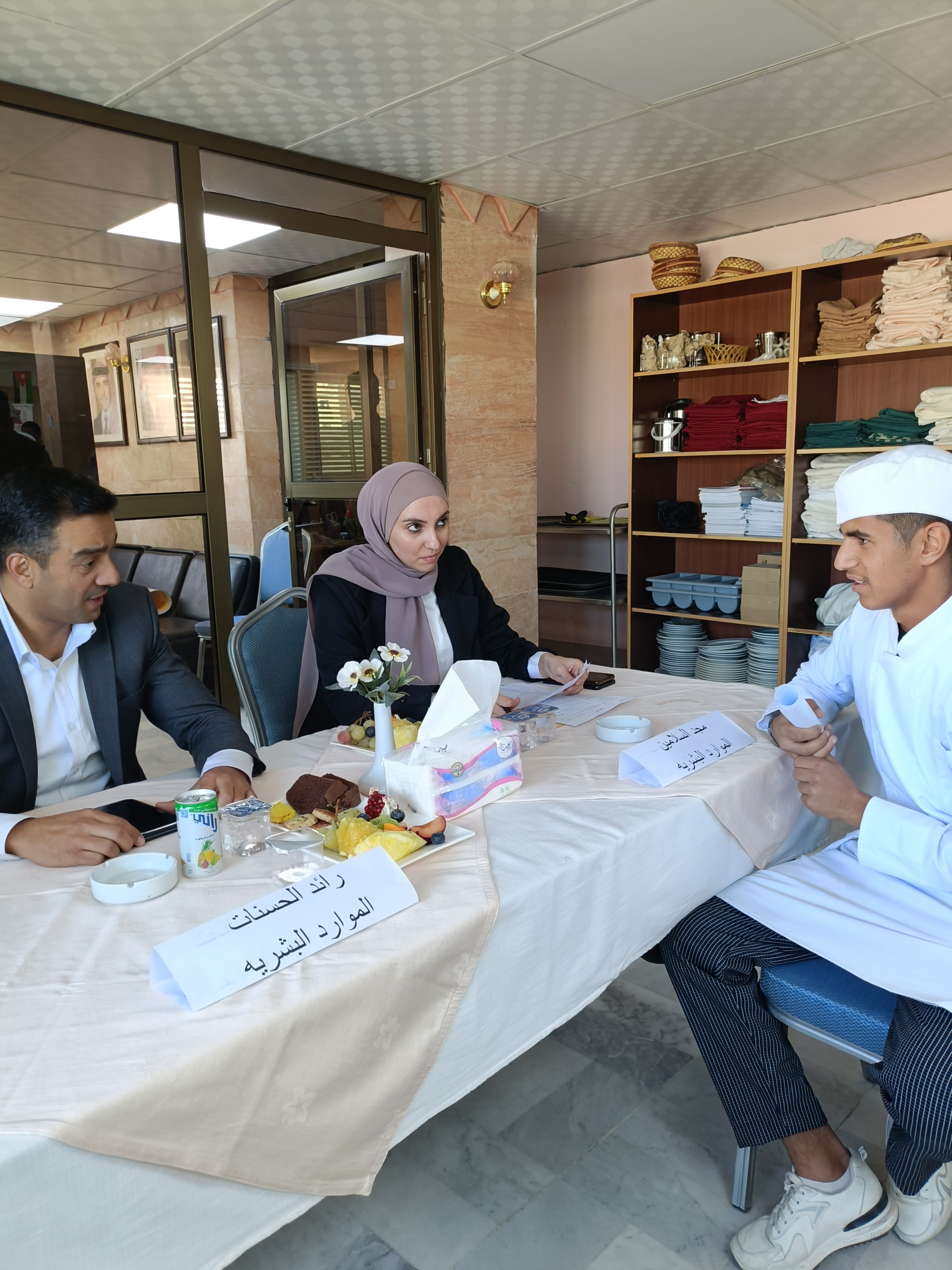 معهد تدريب مهني البترا يعقد يوم وظيفي بالتعاون مع فندق كراون بلازا للحصول على فرص عمل في القطاع الفندقي