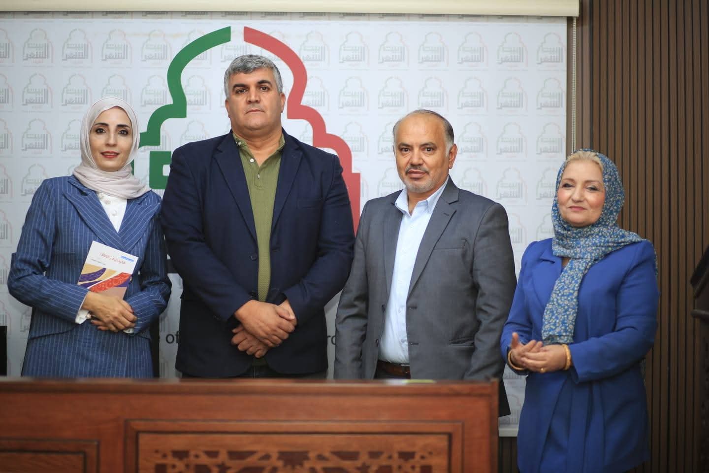 إشهار ديوان فكيف يطير الكلام للشاعر محمد العياف العموش في بيت الشعر بالمفرق 