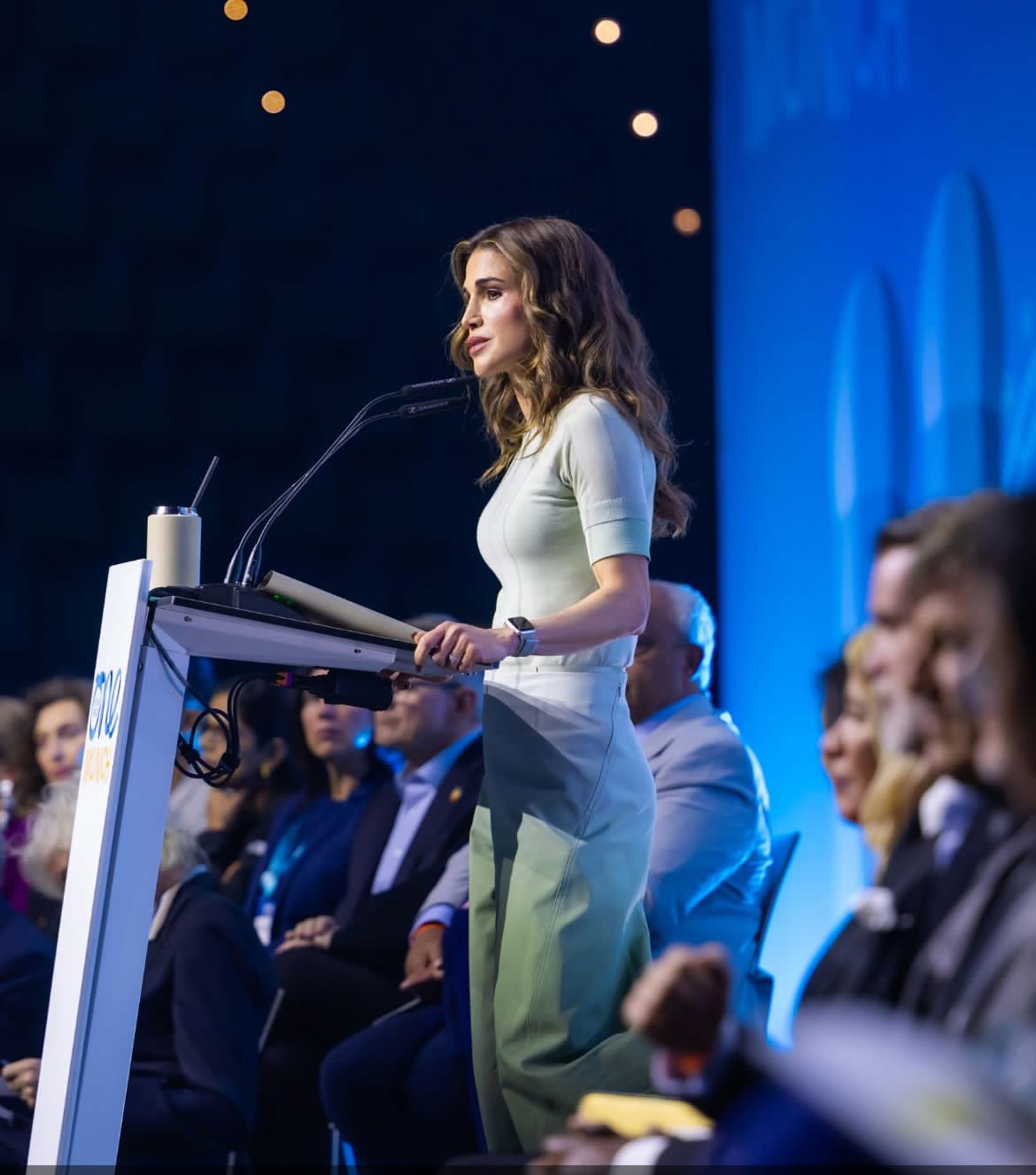 حدادين : رسالة الملكة في قمة الشباب في ميونخ تؤكد أهمية تمكين الشباب وتعزيز قيم التسامح والاحترام المتبادل.