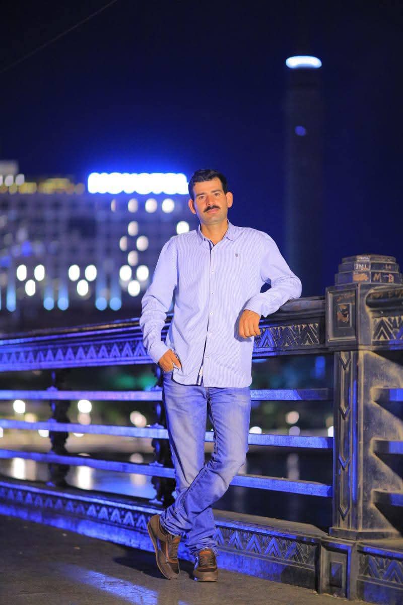 المحامي عمار محمد الحجيلة يهنئ شقيقه الرائد فؤاد محمد الحجيلة بترفيعه لرتبة رائد