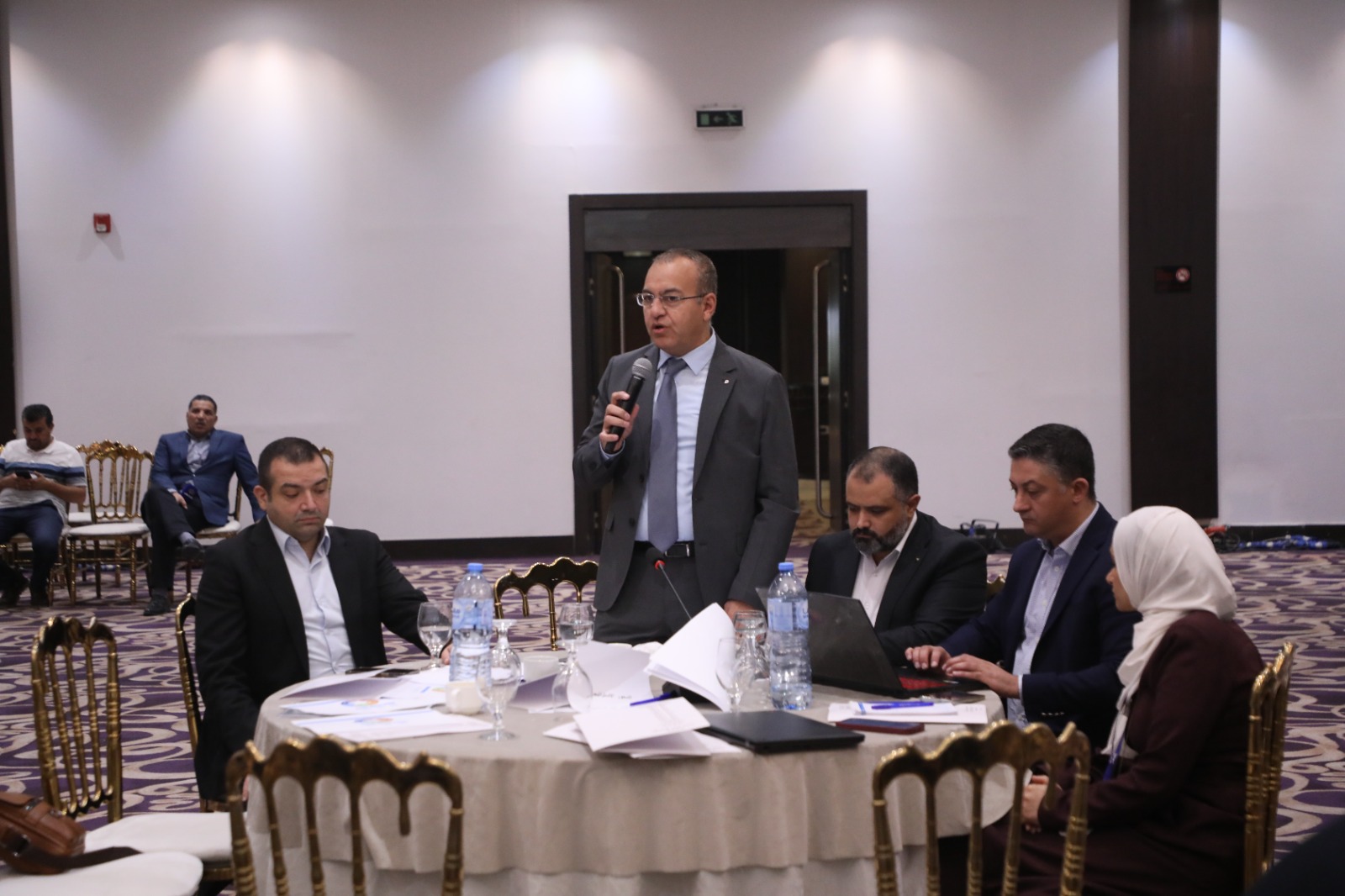 وزير السياحة والآثار يستعرض الإطار العام لإستراتيجية السياحة في الأردن للأعوام 2026-2029