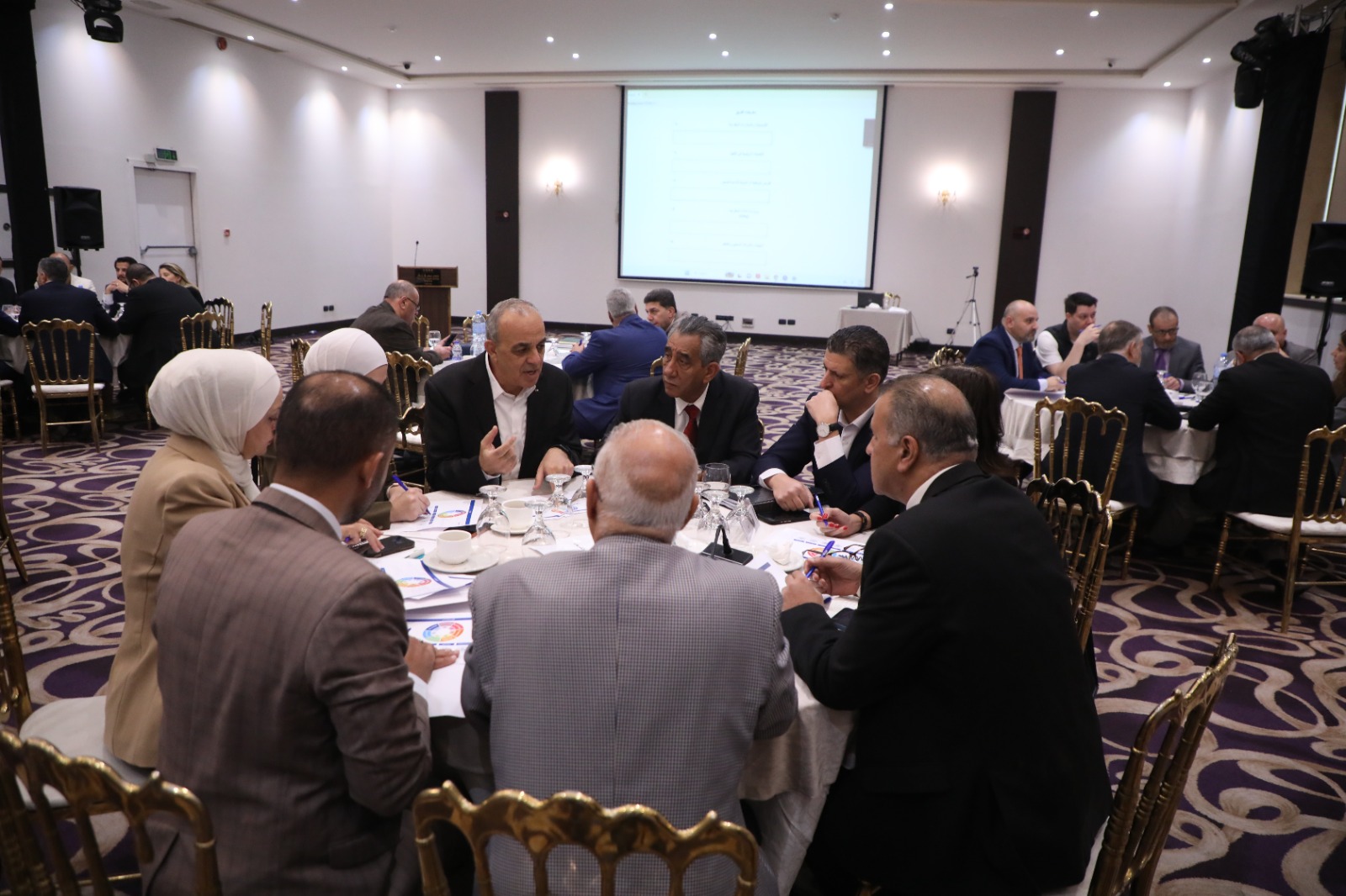 وزير السياحة والآثار يستعرض الإطار العام لإستراتيجية السياحة في الأردن للأعوام 2026-2029