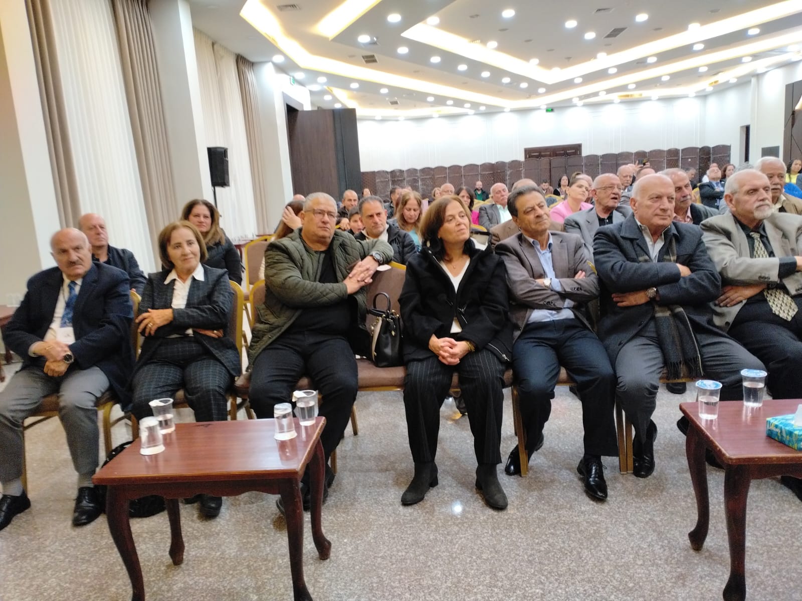 الأمسية الشعرية قصائد حب للأرض والإنسان  للشاعر زاهي وهبي ببيت الفحيص