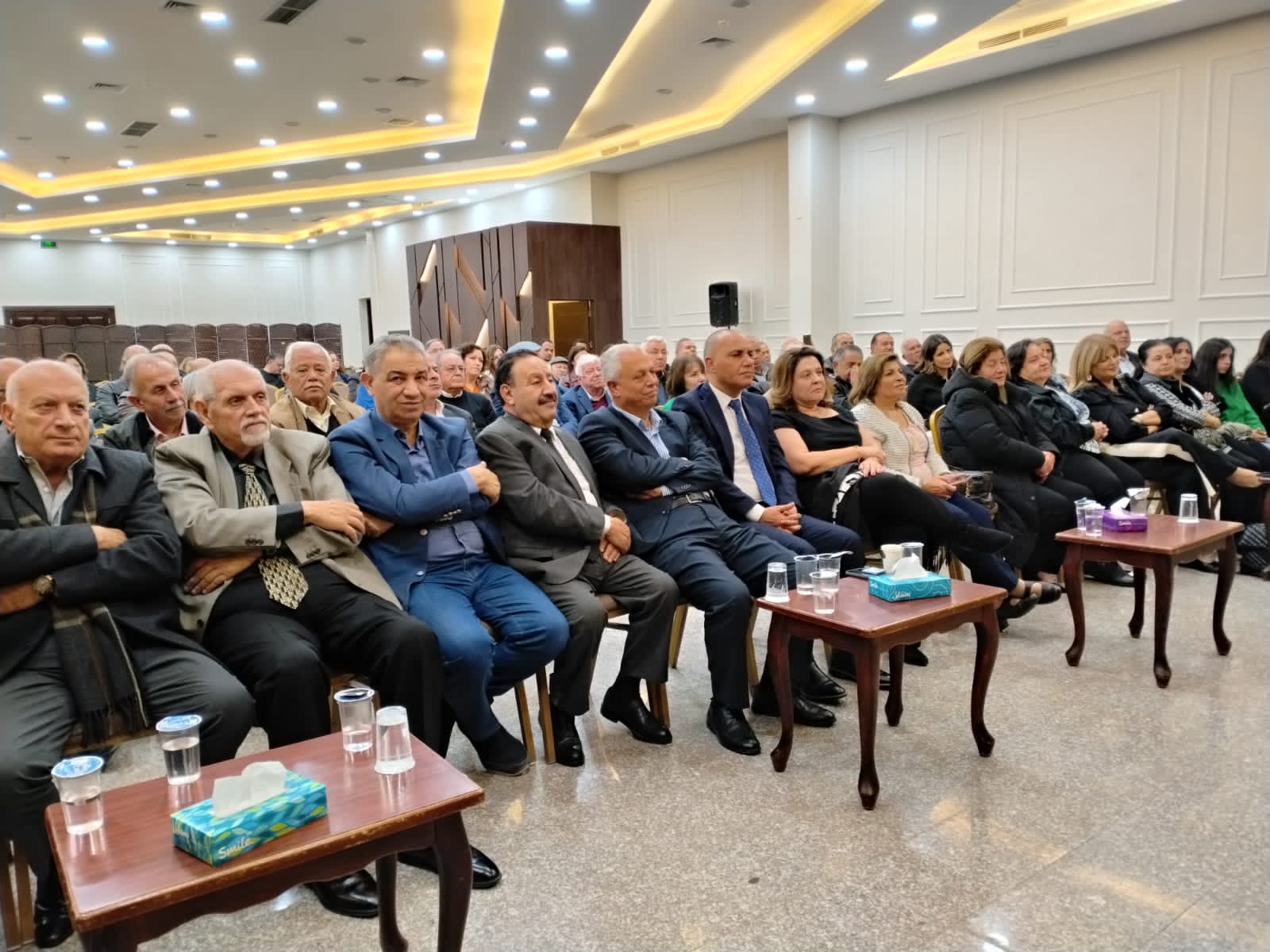 الأمسية الشعرية قصائد حب للأرض والإنسان  للشاعر زاهي وهبي ببيت الفحيص