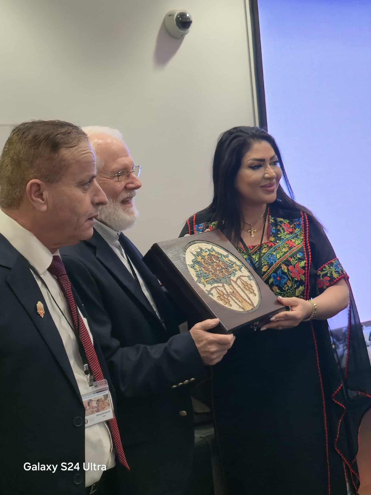  كاليفورنيا.. الأردن يرسخ ريادة المرأة حامية للتراث